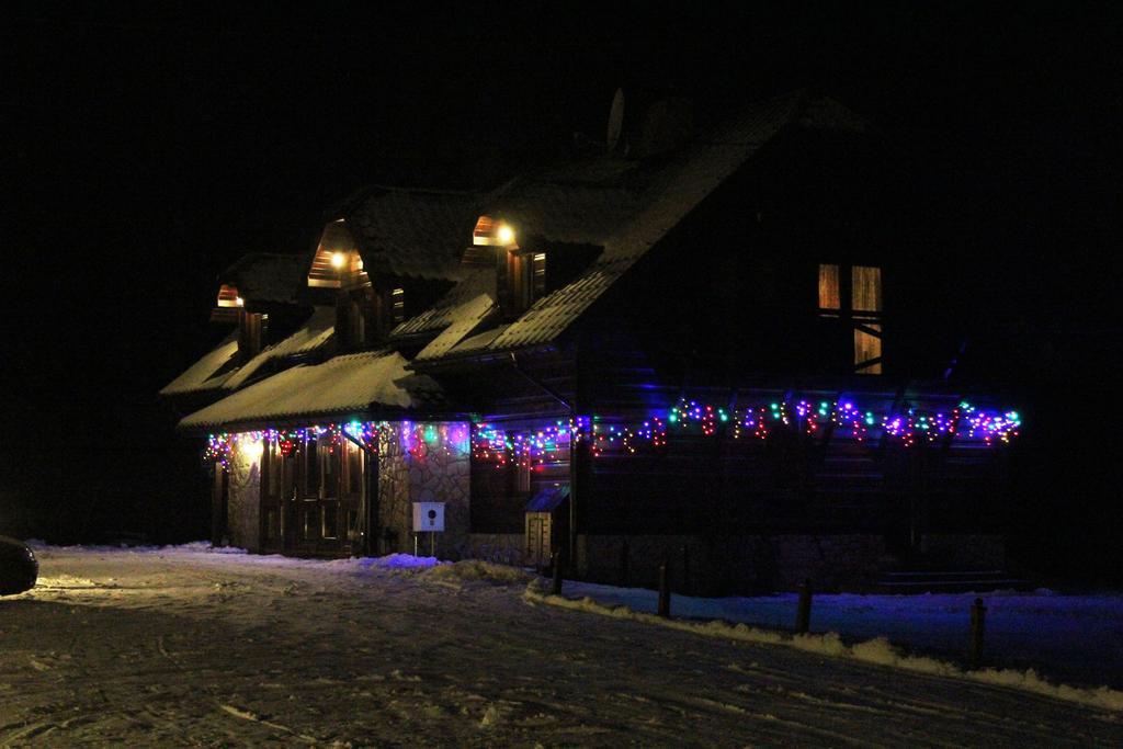 Dom Goscinny Borsuczyna Wetlina Exteriör bild
